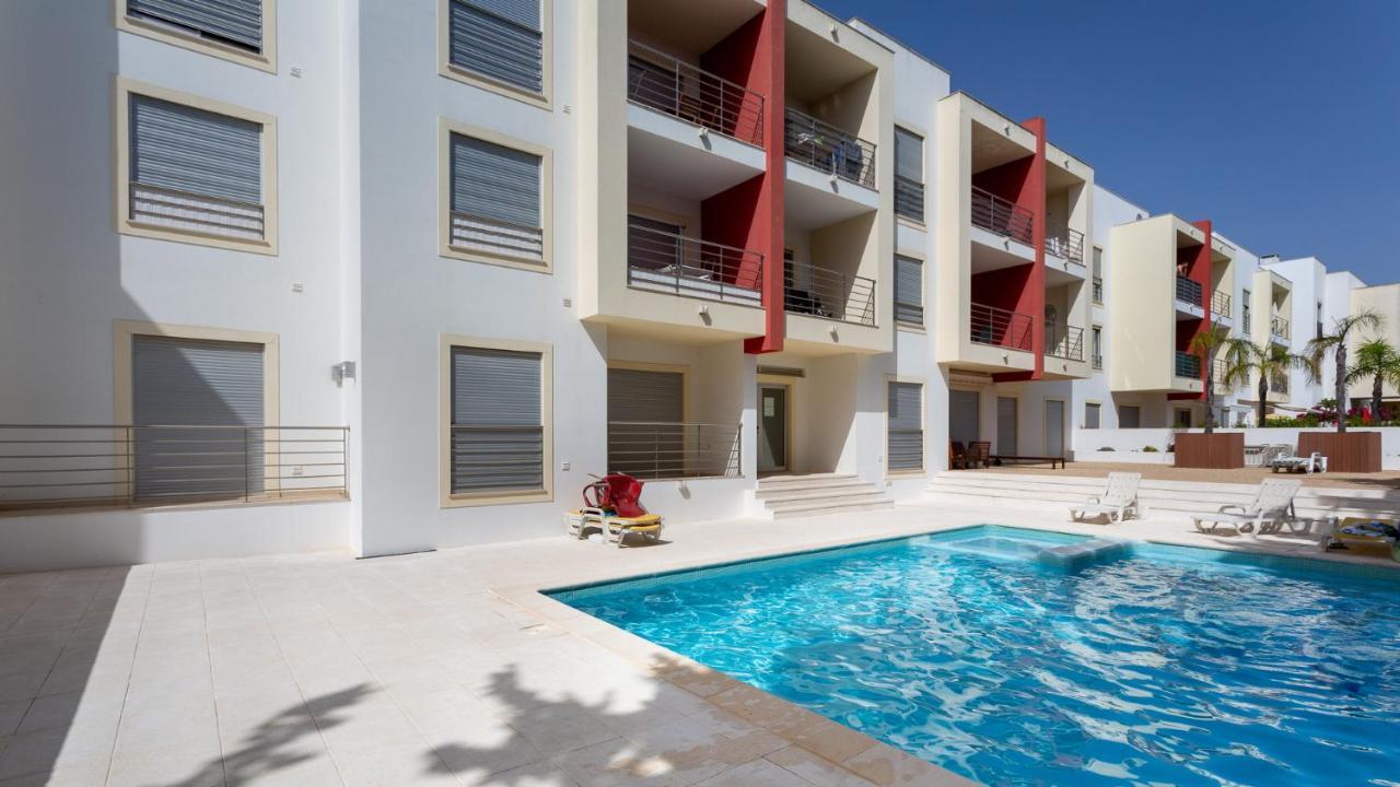 Luminous 2 Bdr Apartment W/Pool By Lovelystay Albufeira Eksteriør billede